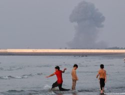 Ketegangan Puncak: AS Gempur Iran, Blokade Laut Memicu Eskalasi Konflik Regional